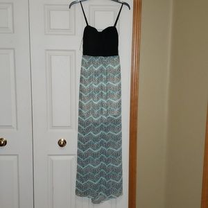 NWOT MAXI DRESS